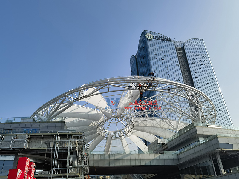 明宇廣場6號地塊商業（萬達廣場）改造項目鋼膜結構ETFE蓋頂天幕工程