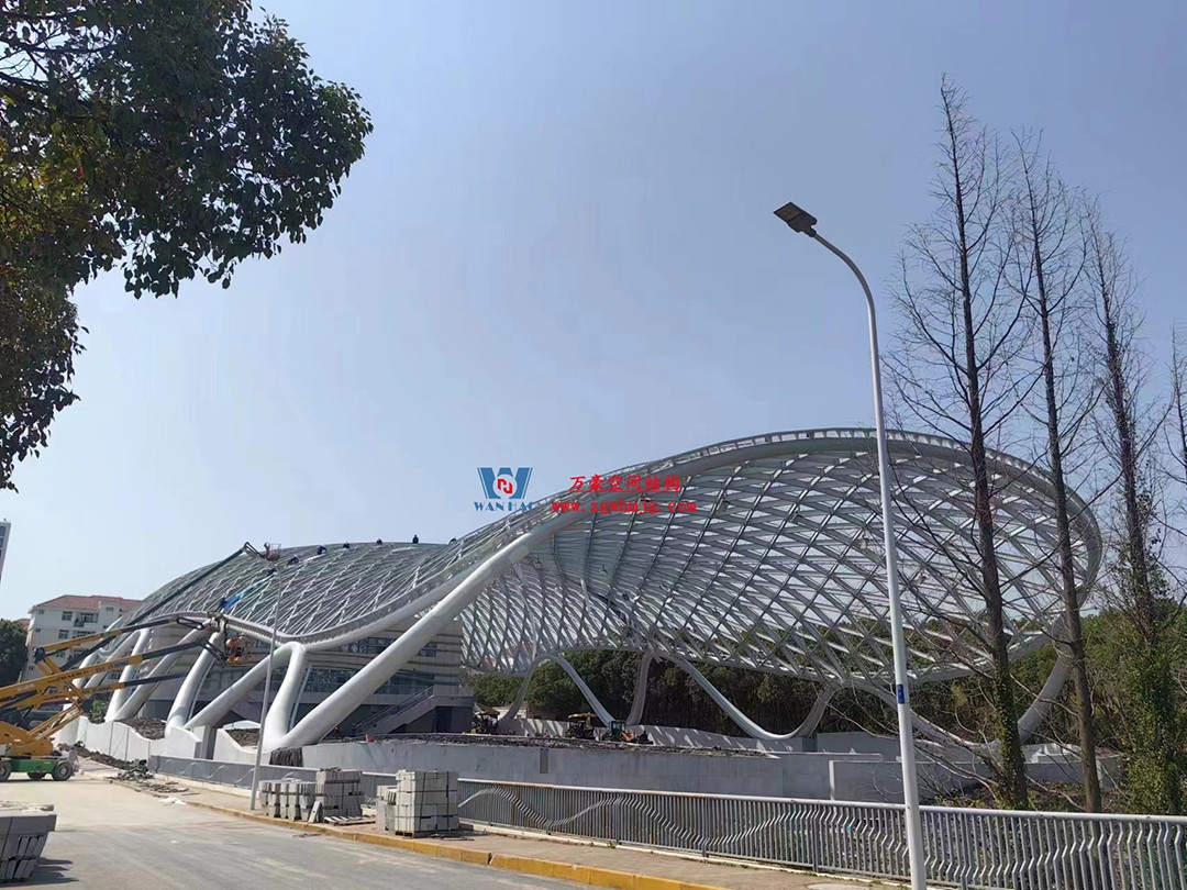 上海工程技術大學松江校區風雨操場ETFE膜結構工程